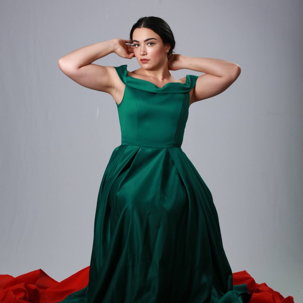 Elegant Green Off-Shoulder Dress